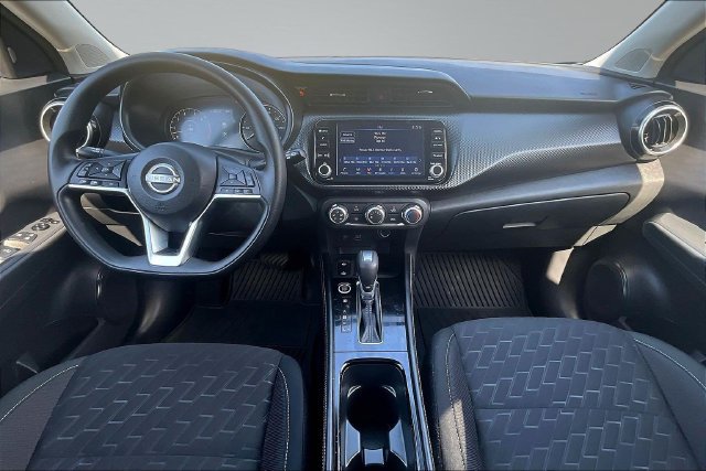 Used 2024 Nissan Kicks SV FWD image 7