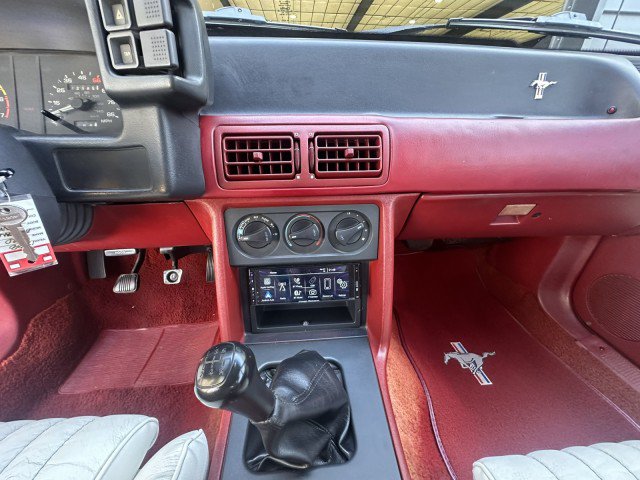 Used 1988 Ford Mustang GT RWD image 12