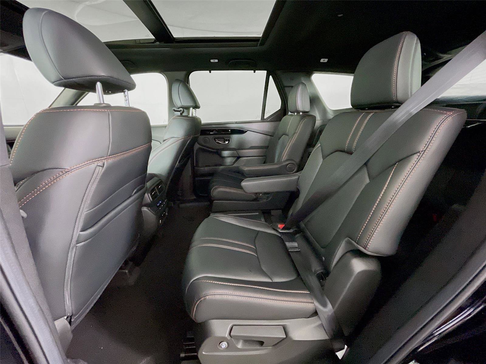 New 2025 Honda Pilot TrailSport image 17