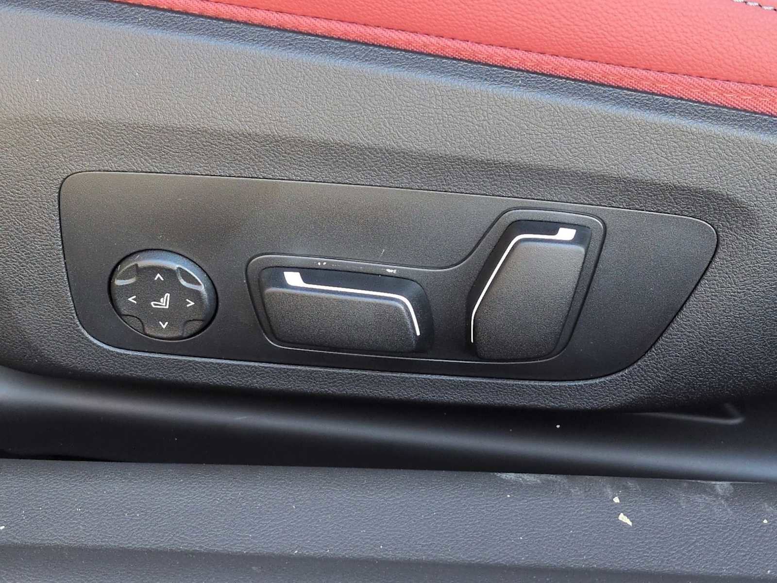 New 2025 BMW 230i xDrive Coupe image 17