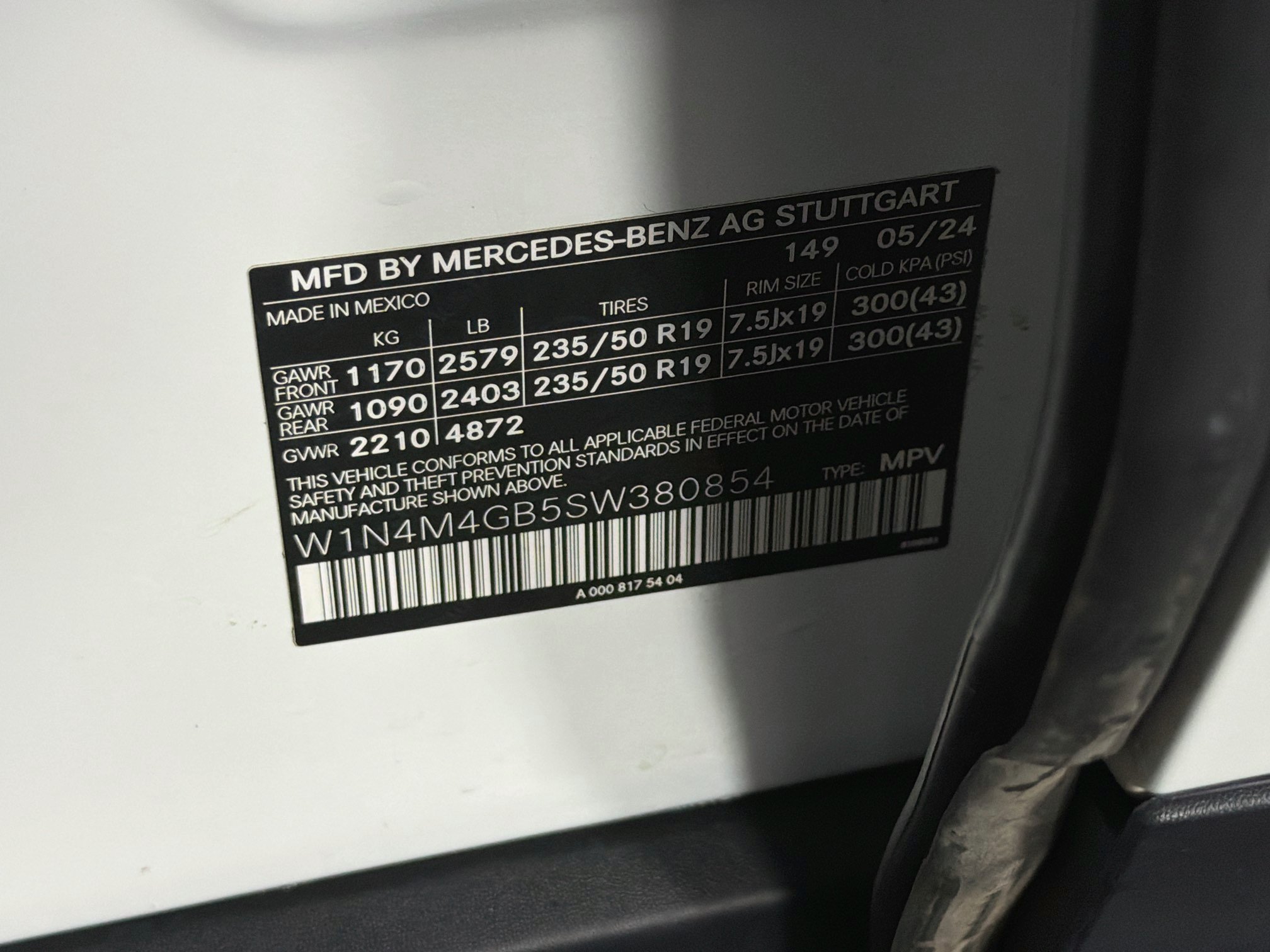 Used 2025 Mercedes-Benz GLB 250 image 12