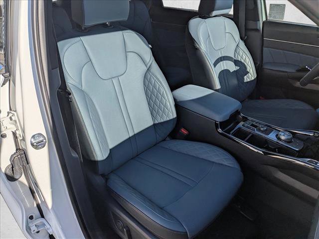 Used 2025 Kia Sorento SX Prestige image 23