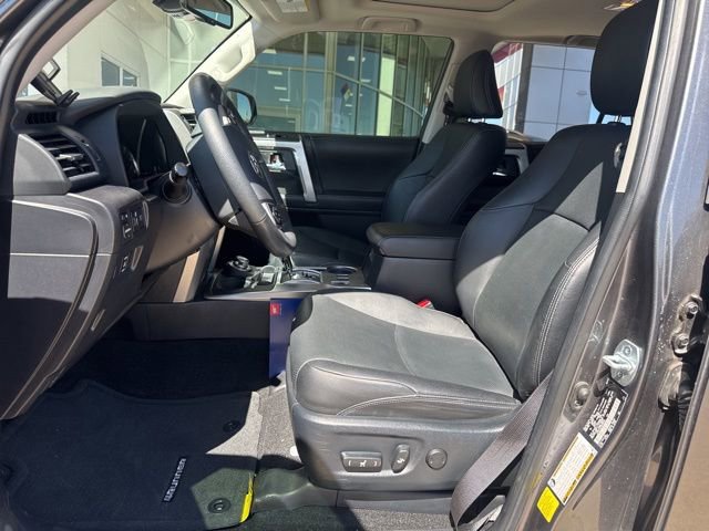 Used 2021 Toyota 4Runner Limited image 9