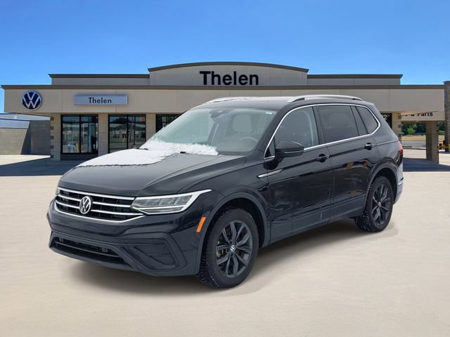 Used 2022 Volkswagen Tiguan SE image 2