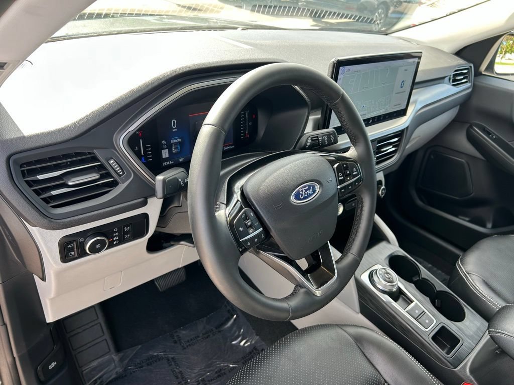 New 2023 Ford Escape SE FWD image 22
