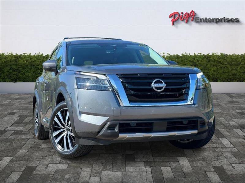 Used 2024 Nissan Pathfinder Platinum w/ Cargo Package AWD/4WD image 62