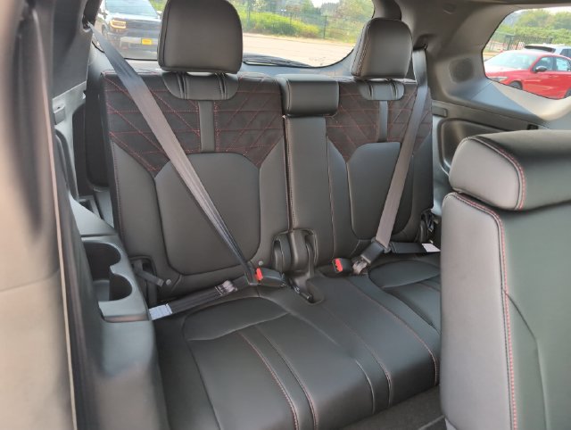 Used 2026 Honda Pilot Black Edition image 14