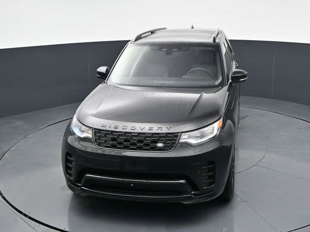 Used 2024 Land Rover Discovery Dynamic SE AWD/4WD image 16