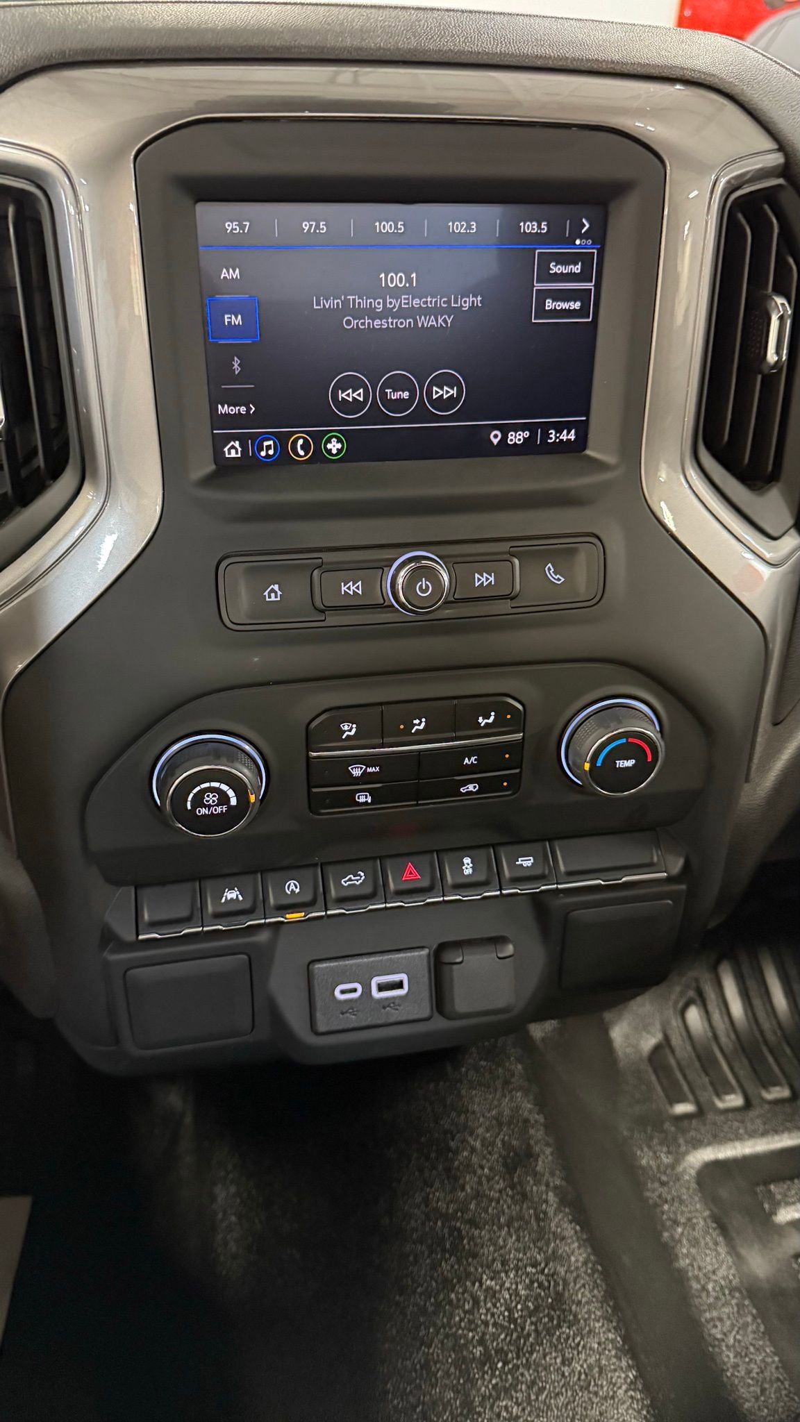 Used 2024 Chevrolet Silverado 1500 W/T w/ WT Fleet Convenience Package image 27