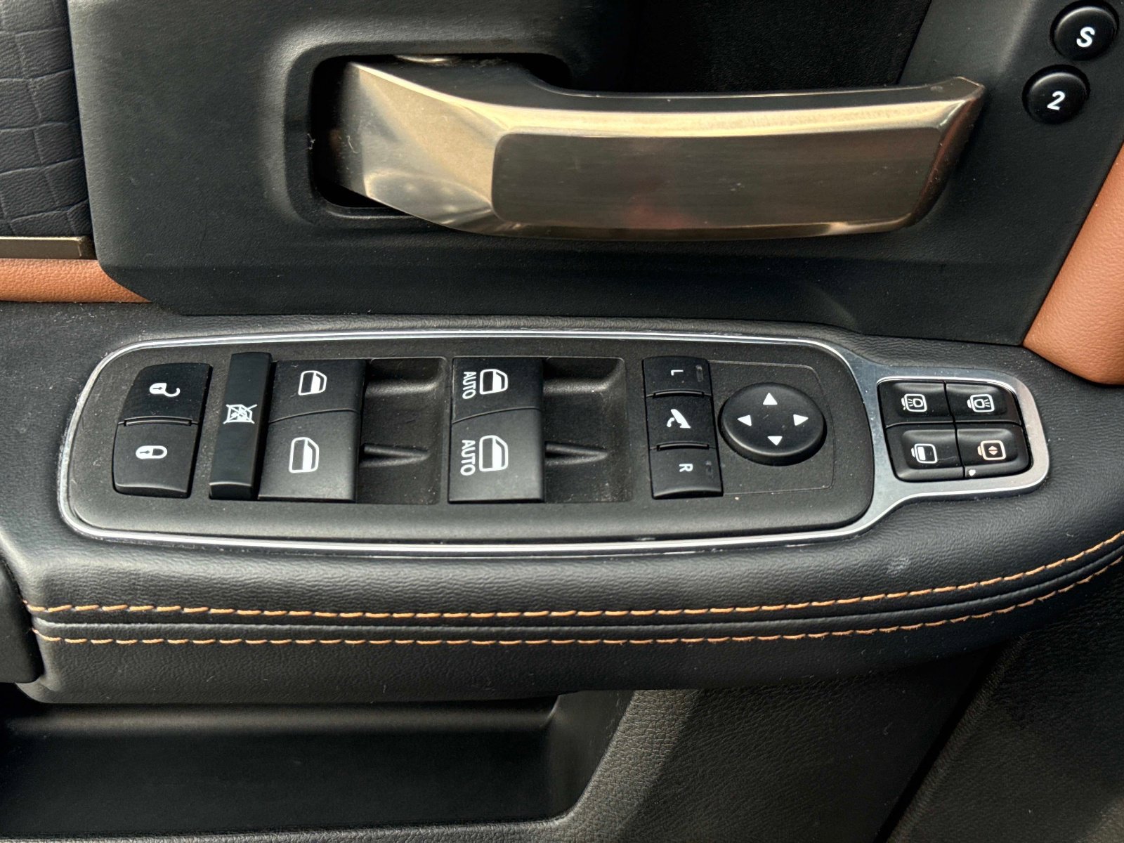 Certified 2024 RAM 2500 Limited image 20