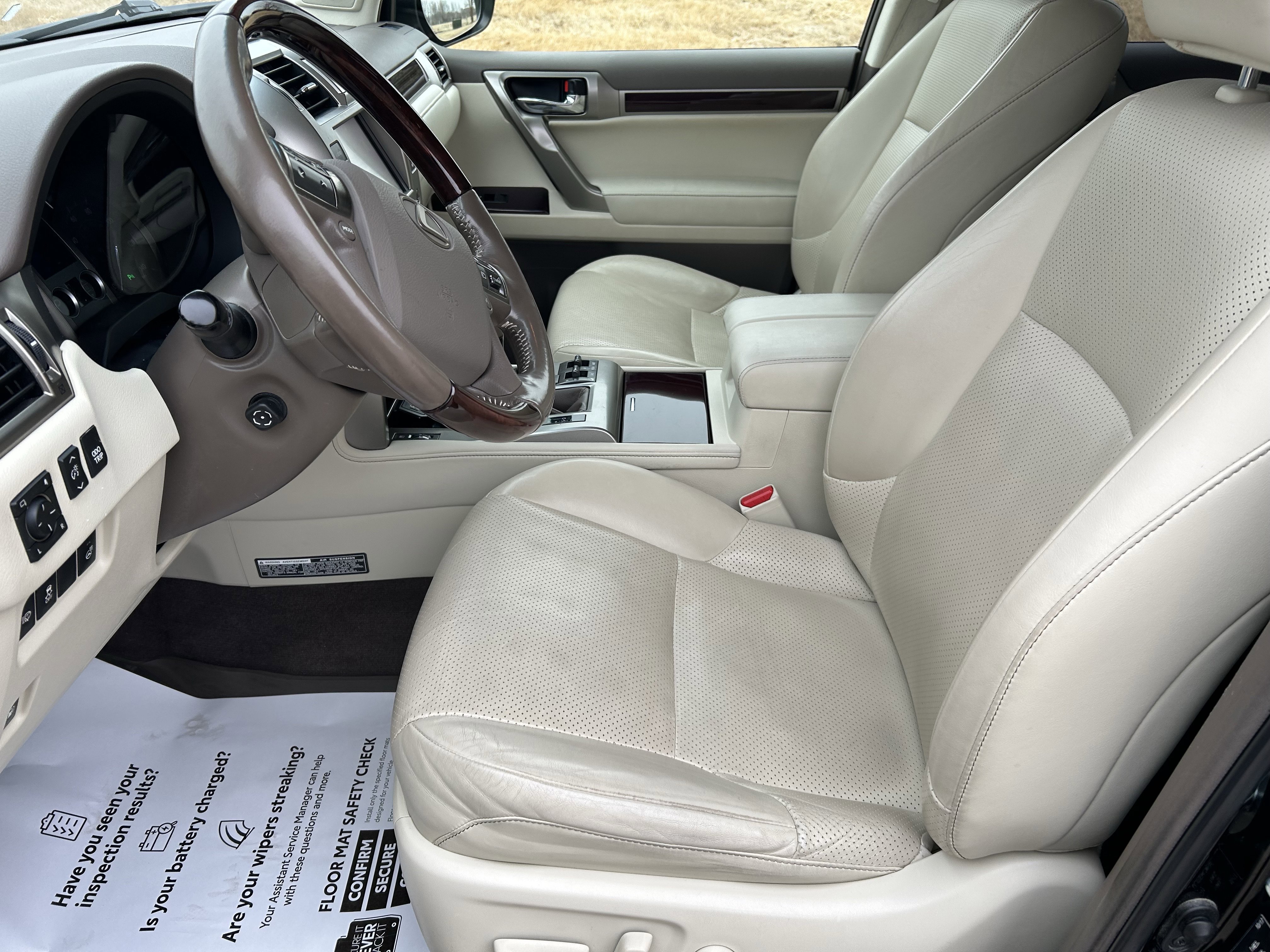 Used 2018 Lexus GX 460 Luxury w/ Preferred Accessory Package image 19