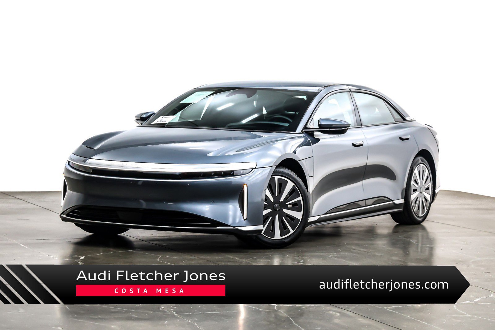 Used 2024 Lucid Air Touring image 1