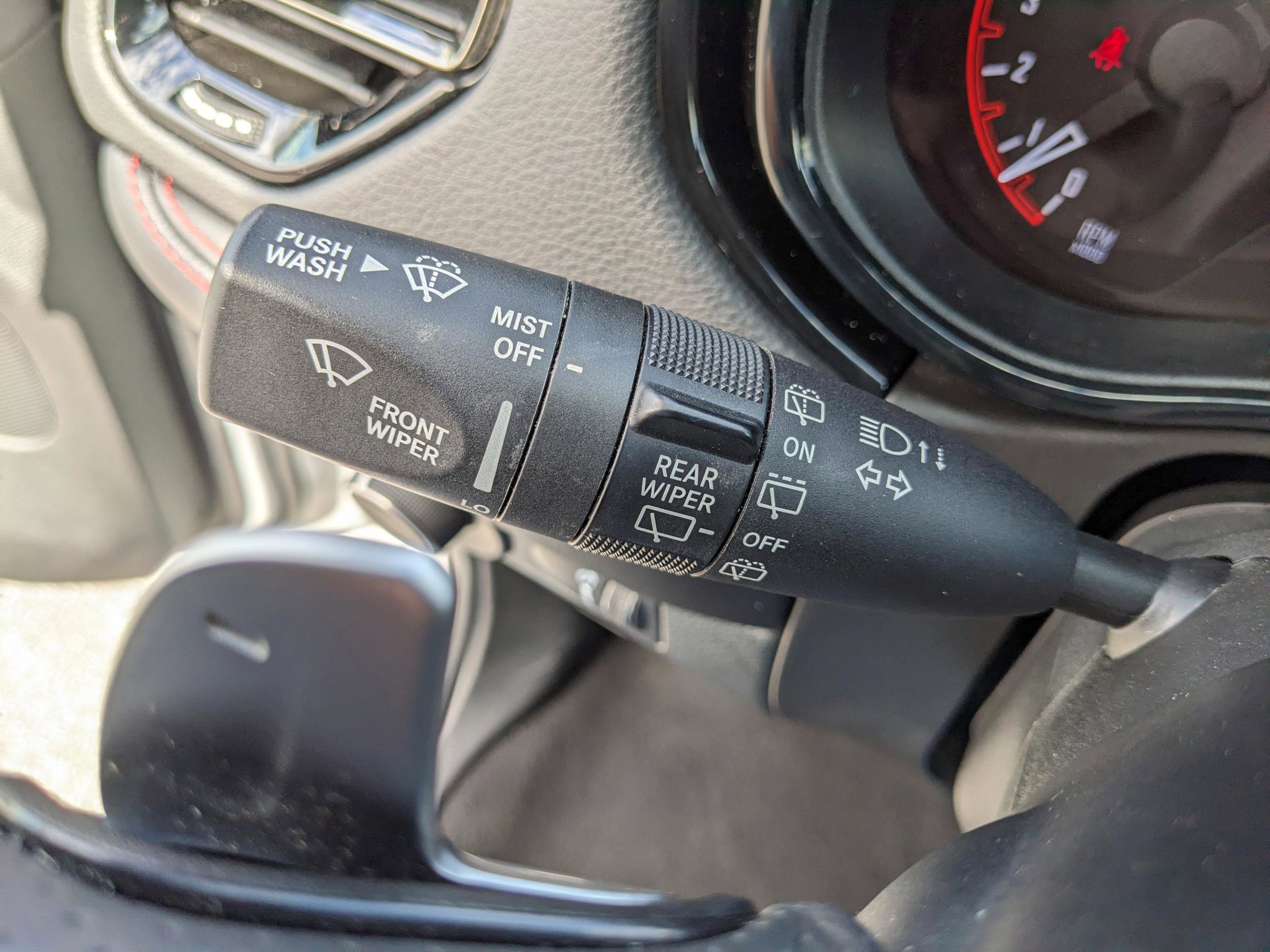 Used 2023 Dodge Durango GT image 35