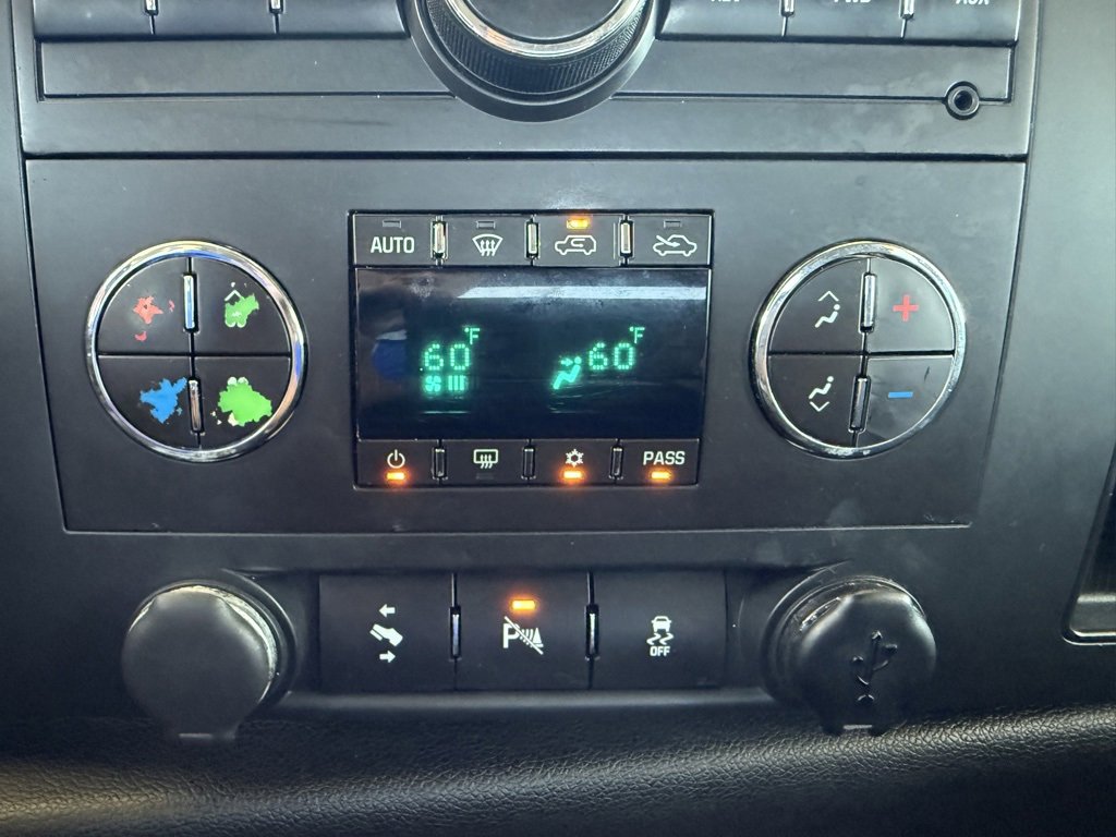 Used 2013 Chevrolet Silverado 1500 LT image 28