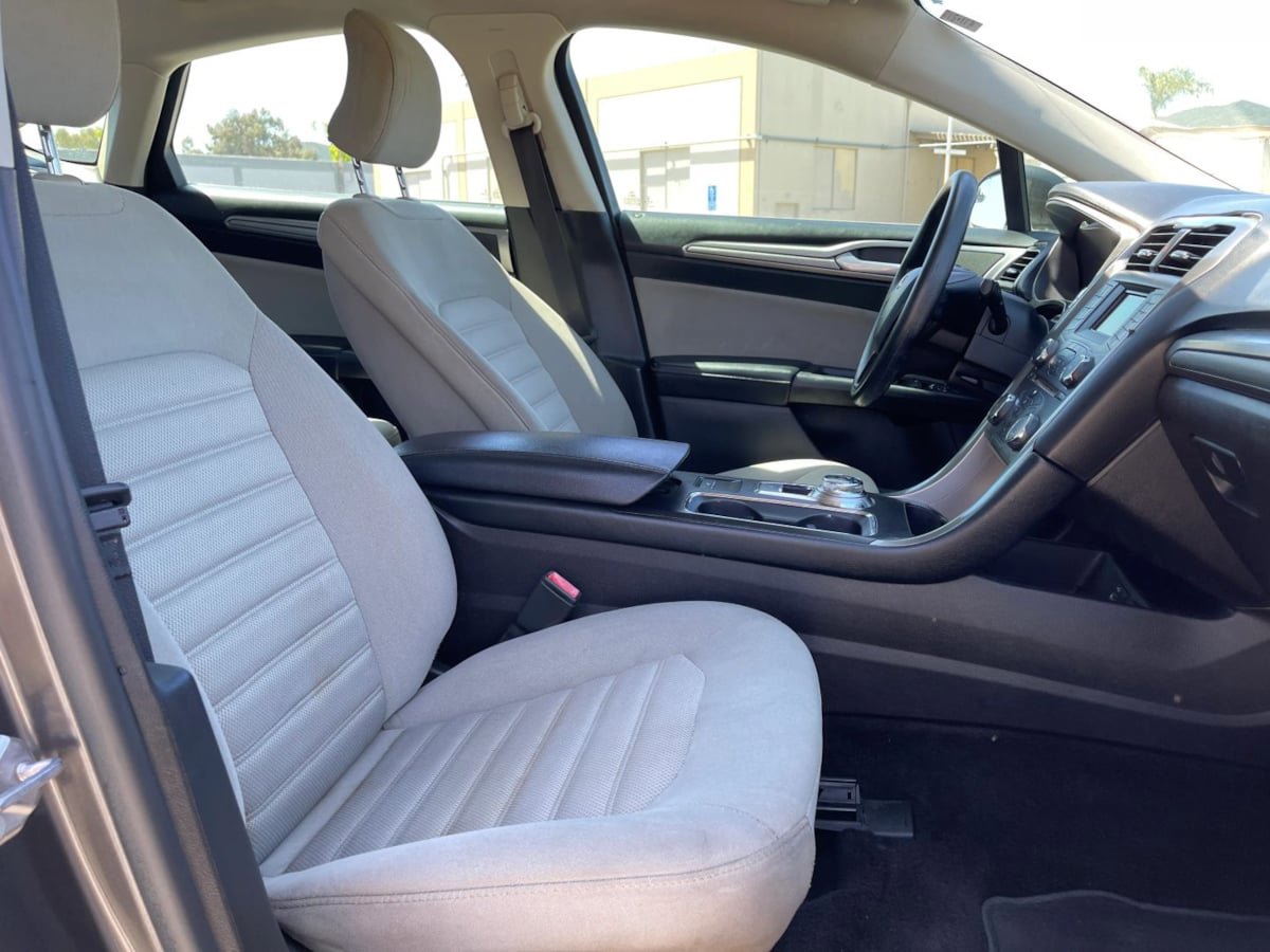 Used 2017 Ford Fusion S FWD image 24