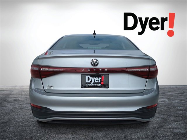 Used 2025 Volkswagen Jetta Sport image 5