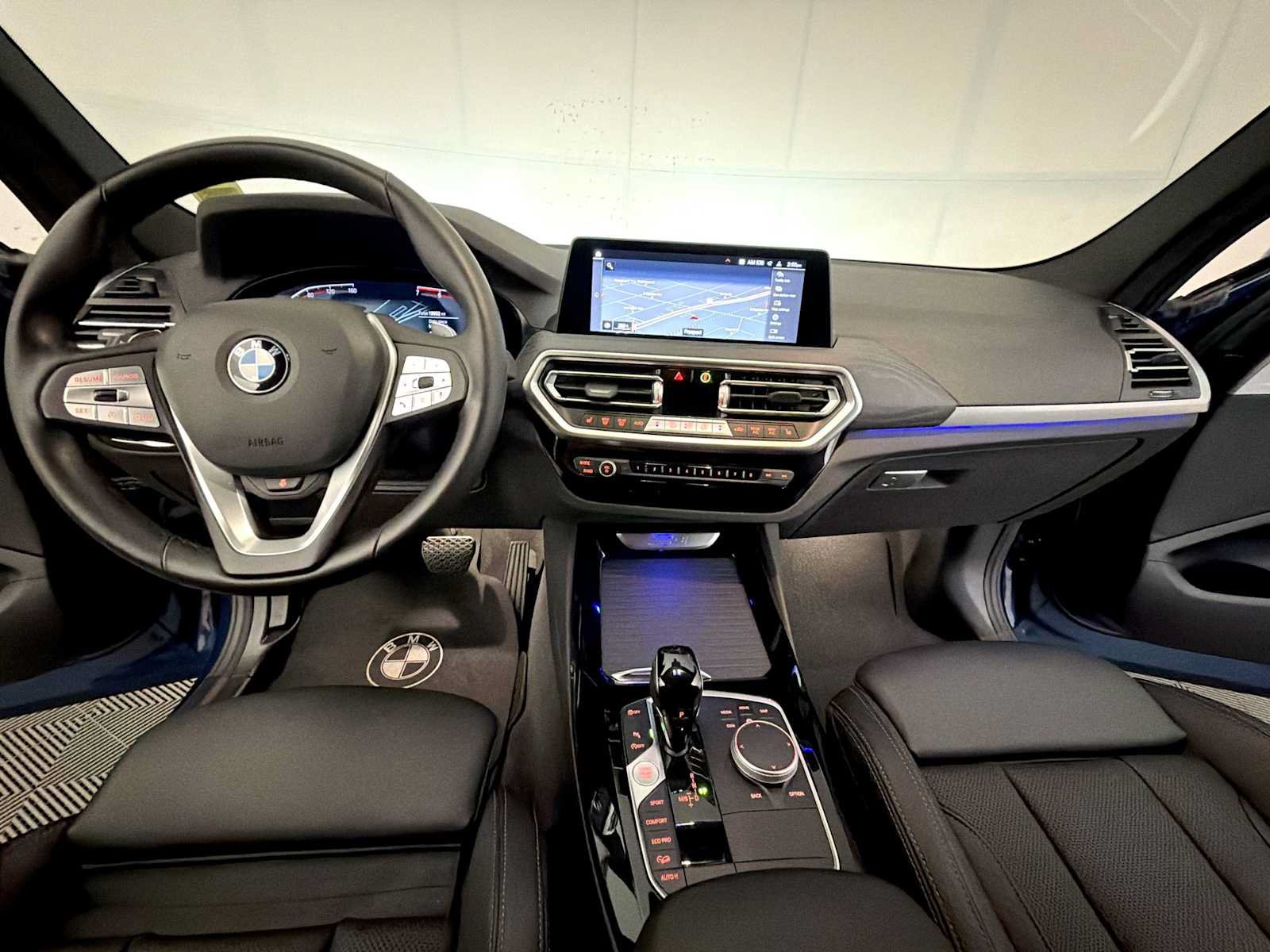 Used 2023 BMW X3 xDrive30i w/ Convenience Package AWD/4WD image 16