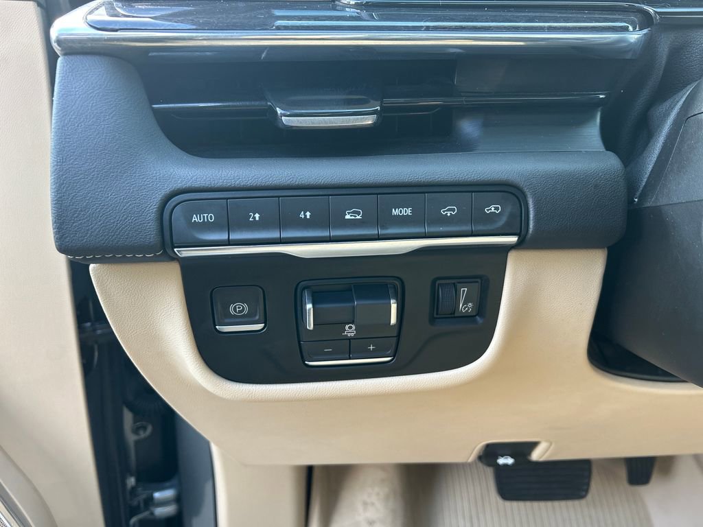 Certified 2023 Cadillac Escalade Premium Luxury w/ LPO, Radiant Package image 27