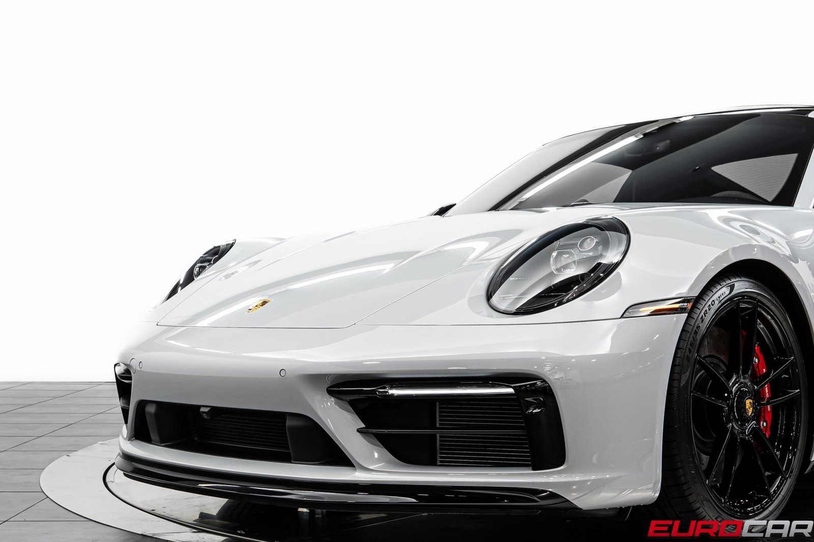 Used 2024 Porsche 911 Carrera GTS w/ Premium Package image 12