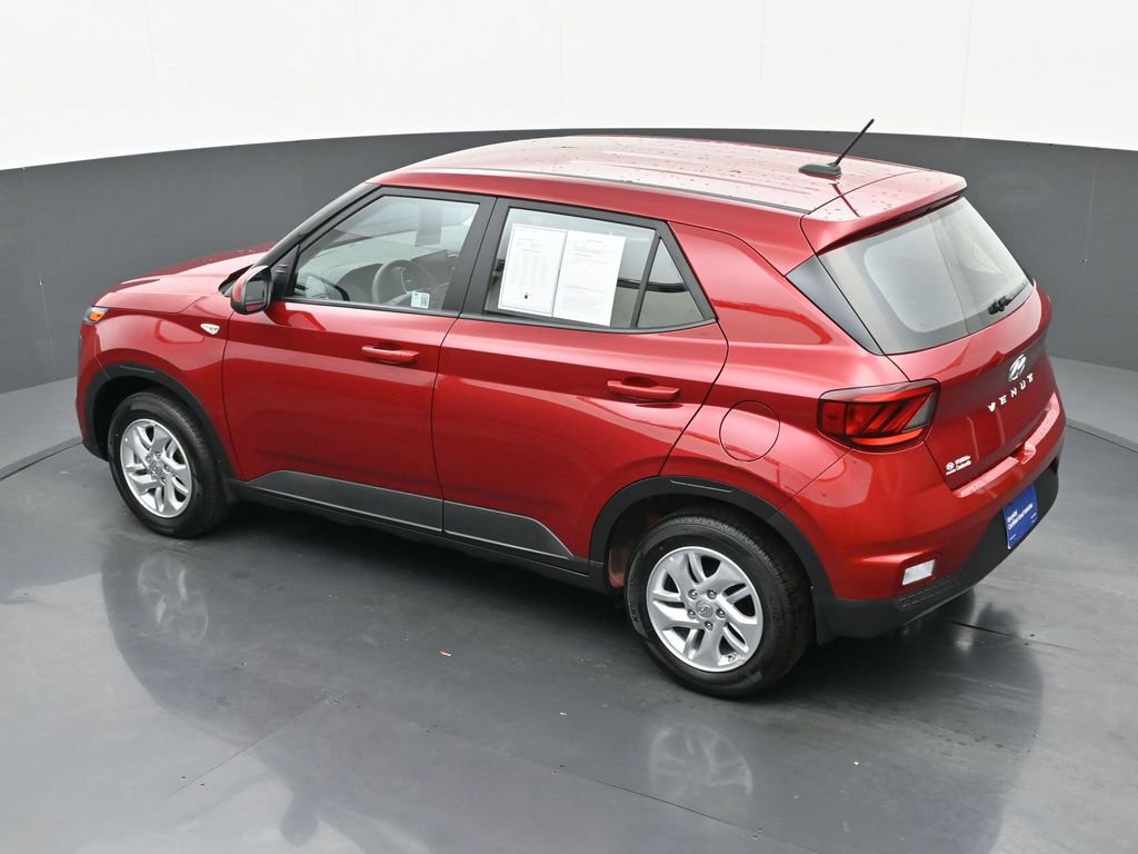 Certified 2025 Hyundai Venue SE image 29