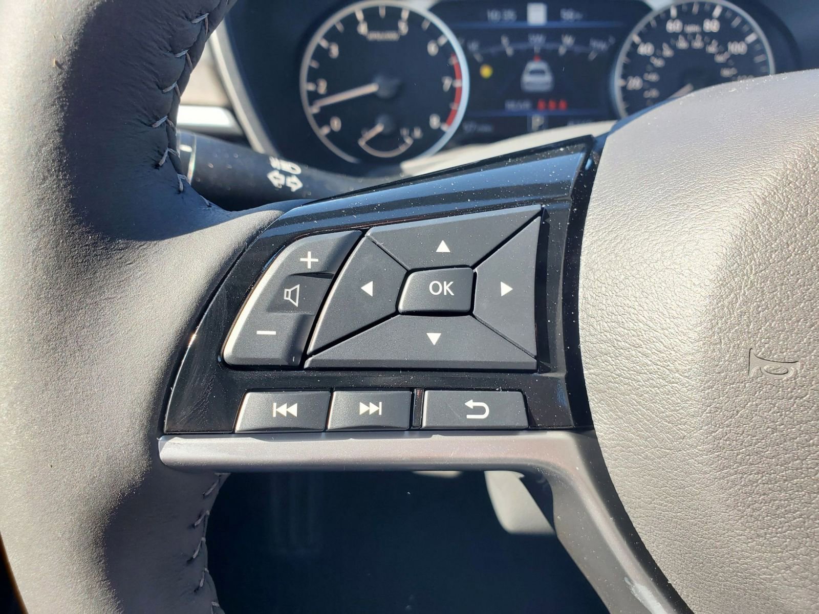 New 2025 Nissan Altima 2.5 SL image 15