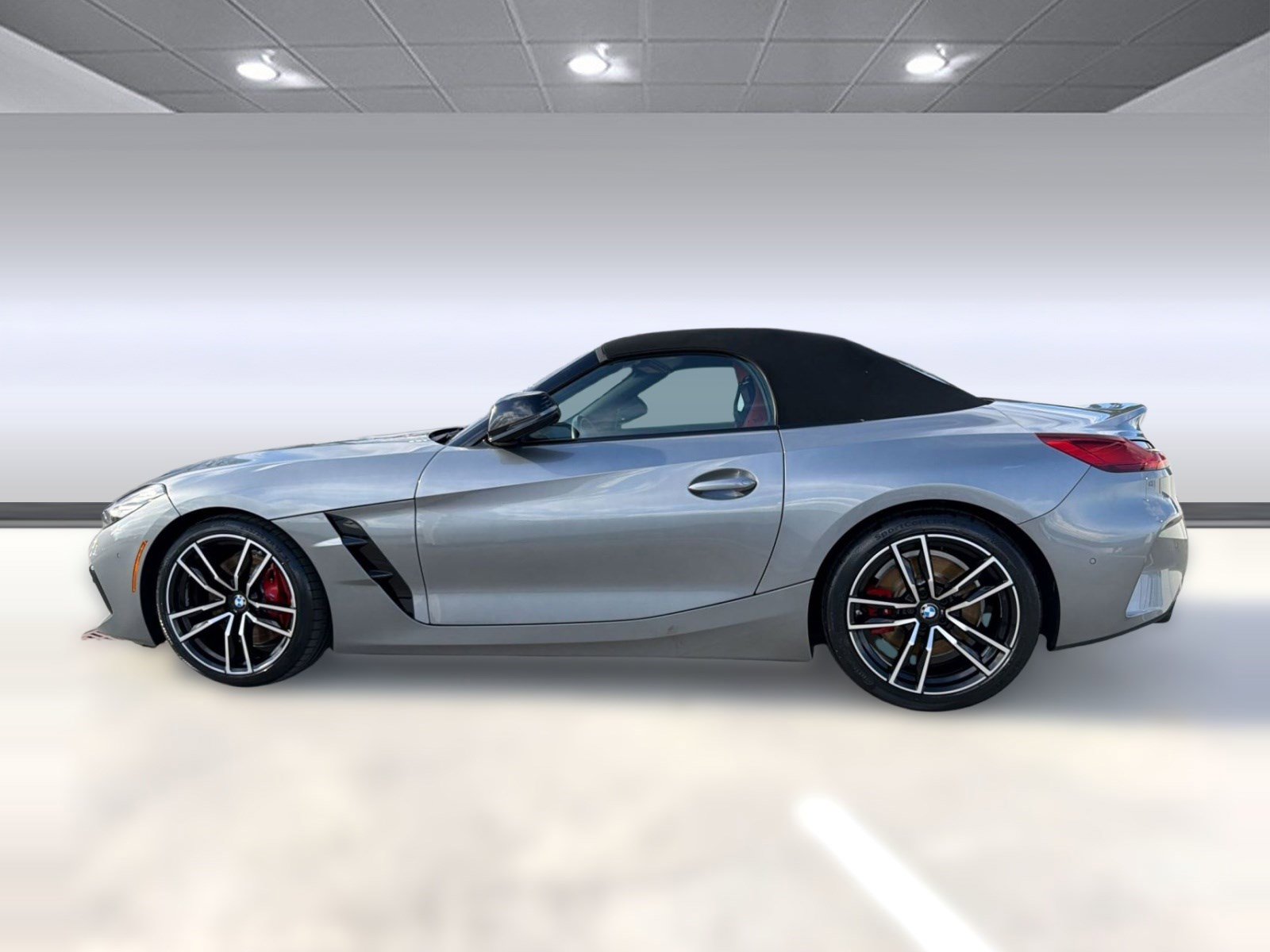 Certified 2023 BMW Z4 M40i w/ Premium Package image 2