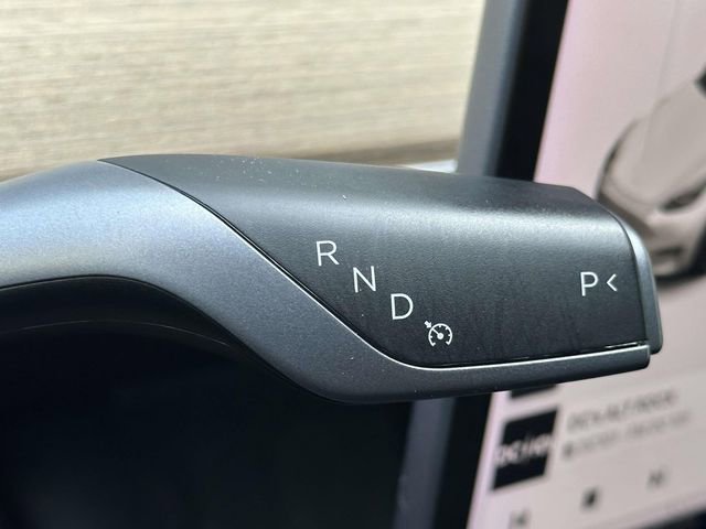 Used 2021 Tesla Model Y Performance image 25