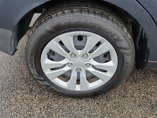 Used 2022 Kia Soul LX image 5