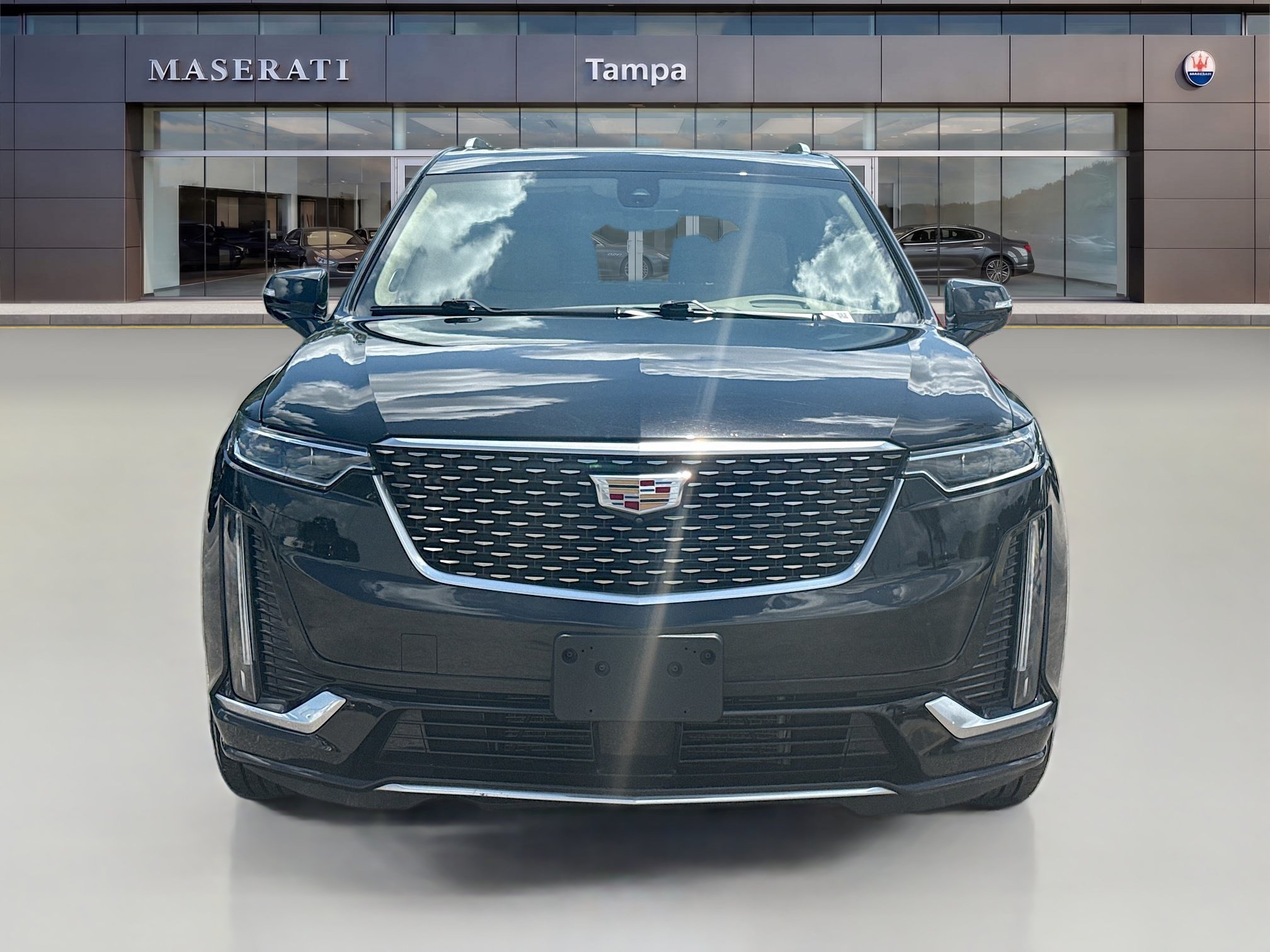 Used 2024 Cadillac XT6 Premium Luxury w/ Platinum Package AWD/4WD image 8