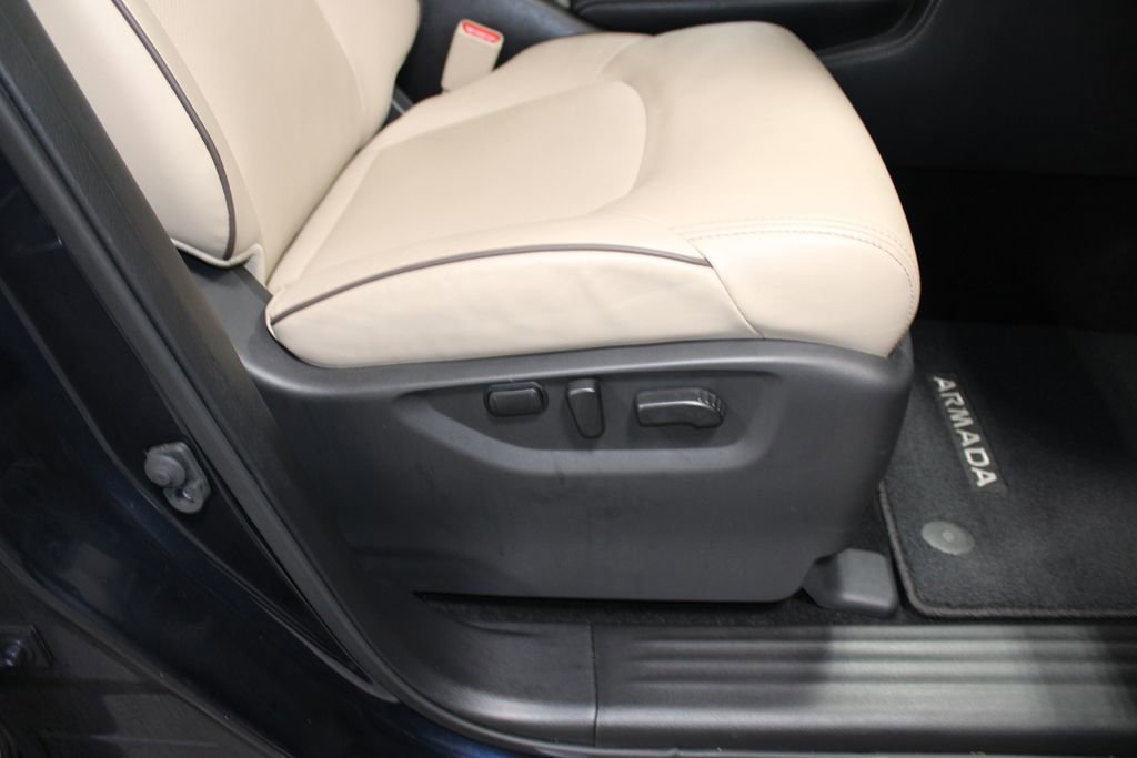 Used 2024 Nissan Armada SL w/ Captain's Chairs Package image 26