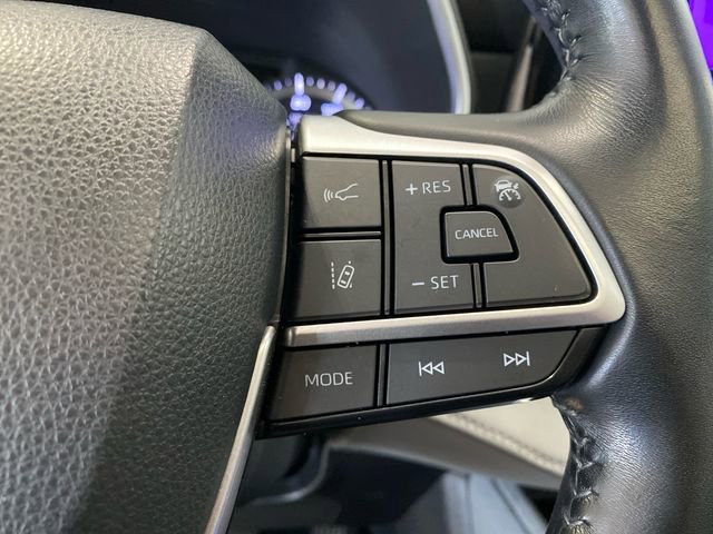 Used 2023 Toyota Highlander XLE image 20