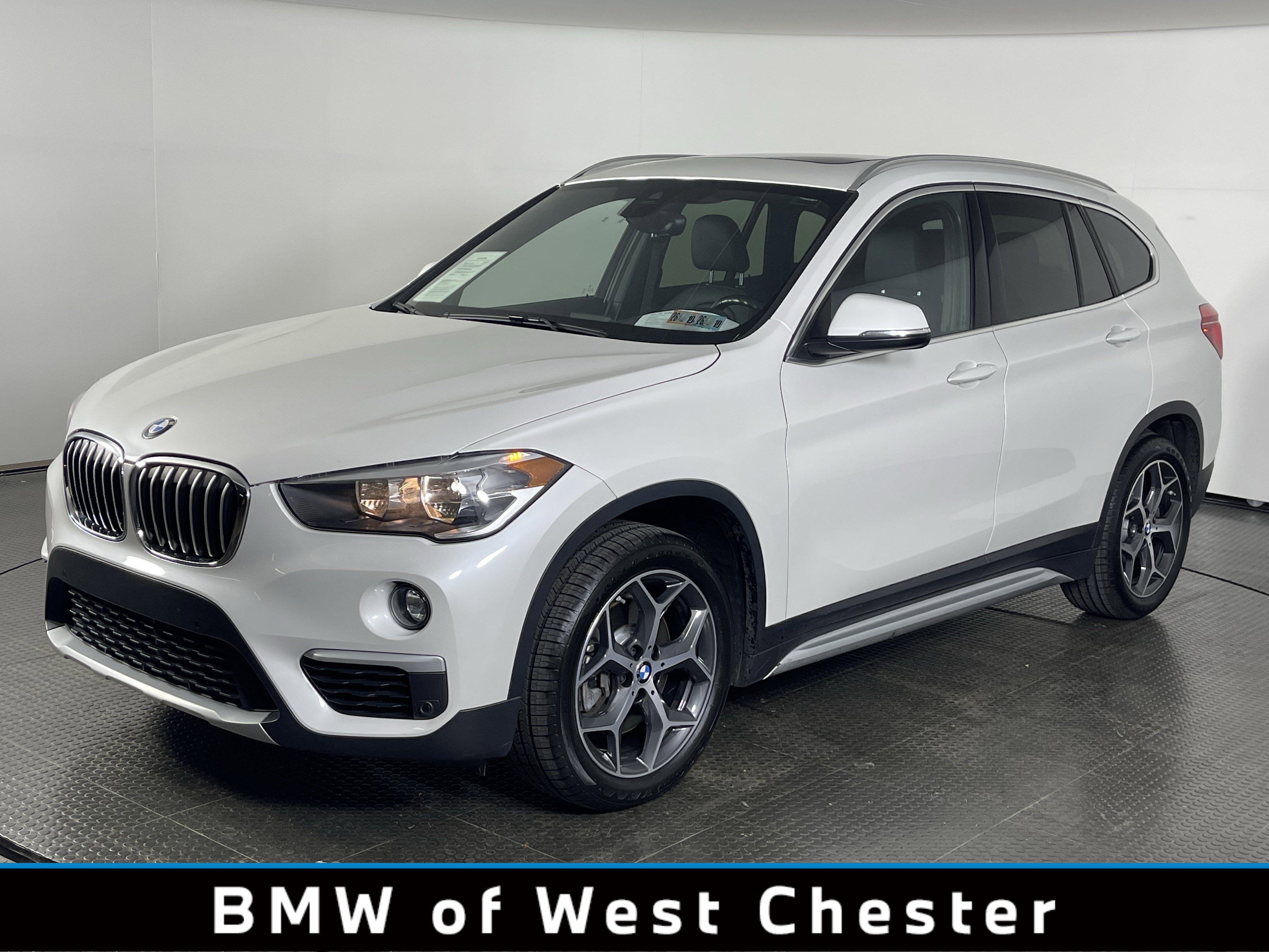 Used 2019 BMW X1 xDrive28i w/ Convenience Package image 1