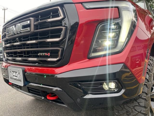 Used 2025 GMC Yukon XL AT4 Ultimate AWD/4WD image 12