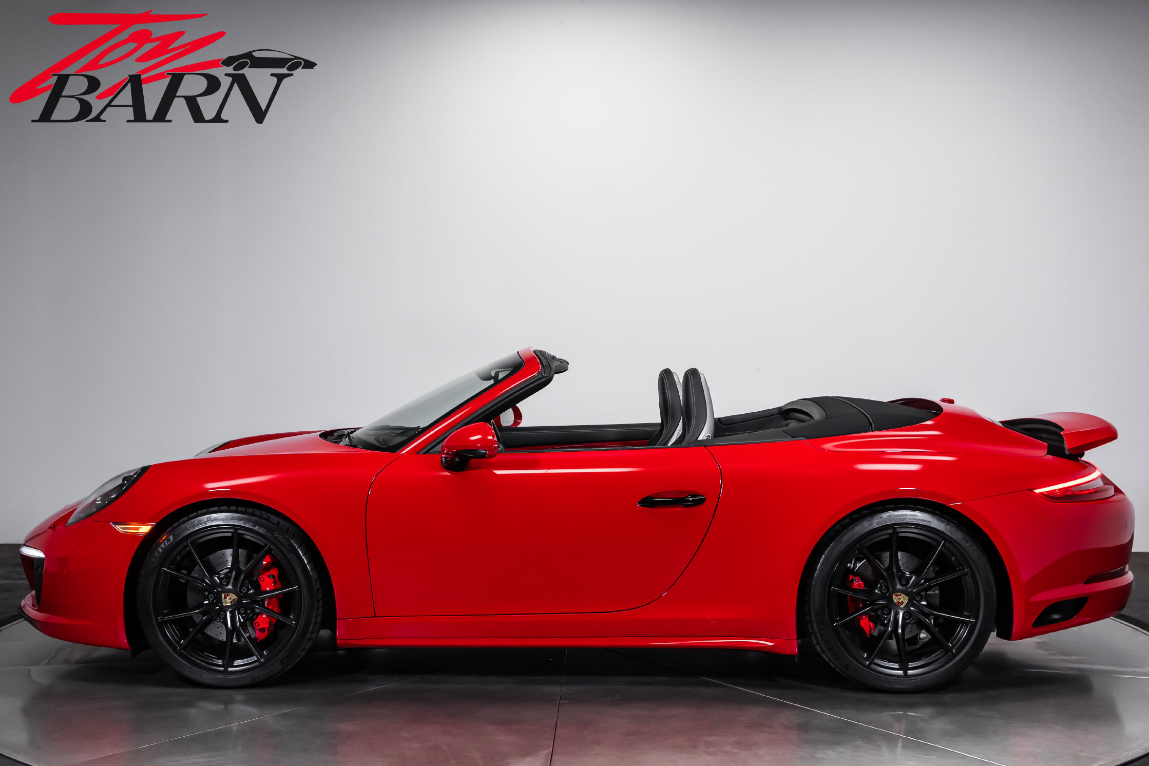 Used 2017 Porsche 911 Carrera 4S AWD/4WD image 2