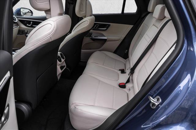 Used 2026 Mercedes-Benz GLC 300 4MATIC image 20