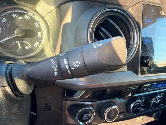 Used 2017 Toyota Tacoma TRD Sport AWD/4WD image 19