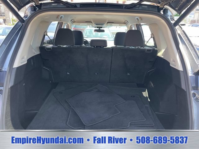 Used 2024 Nissan Rogue SV AWD/4WD image 6