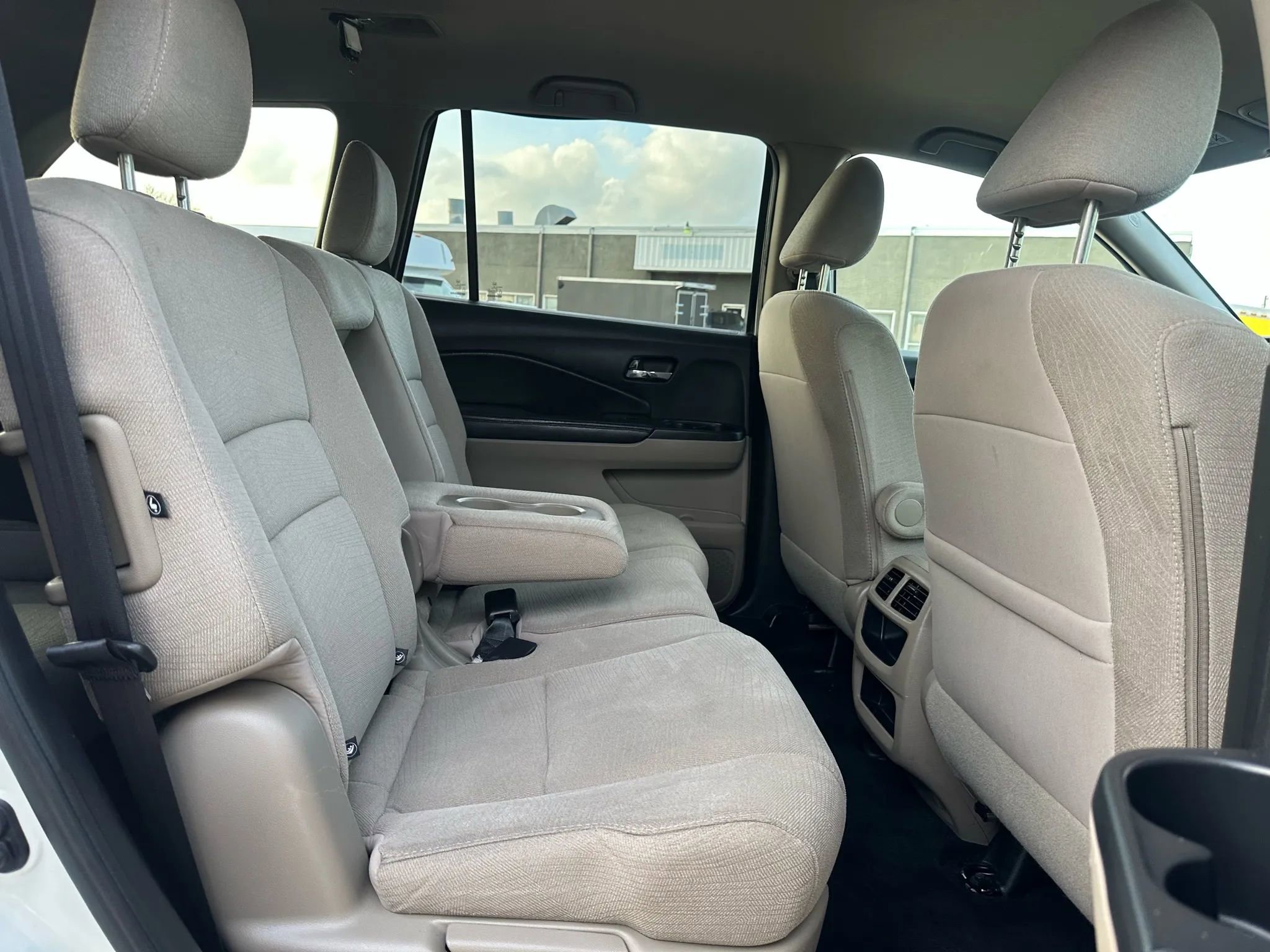 Used 2016 Honda Pilot LX image 25