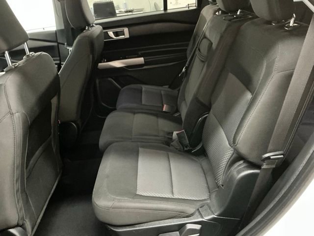 Used 2022 Ford Explorer XLT image 12