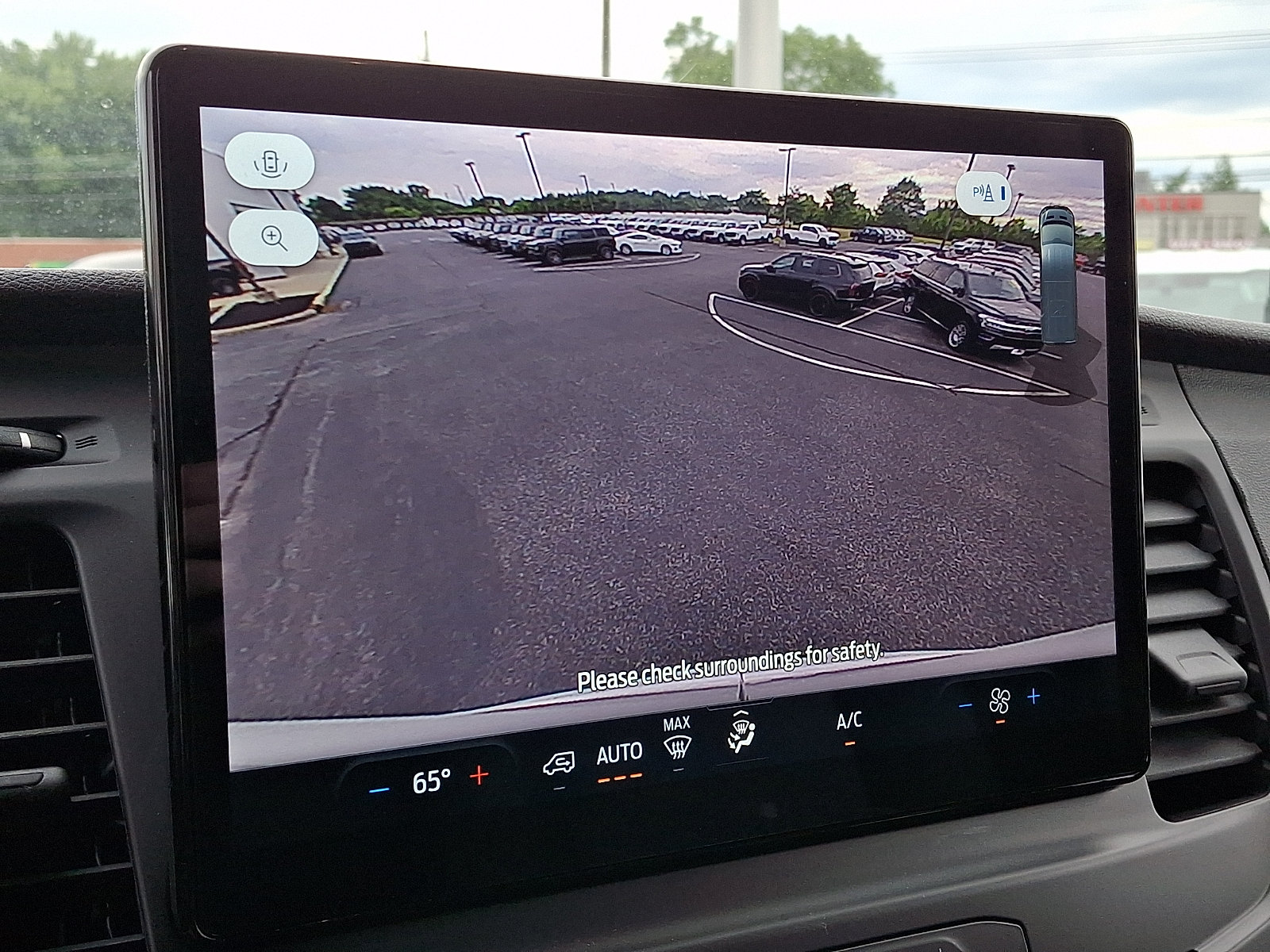 Used 2022 Ford E-Transit 148 High Roof Extended w/ Load Area Protection Package RWD image 19