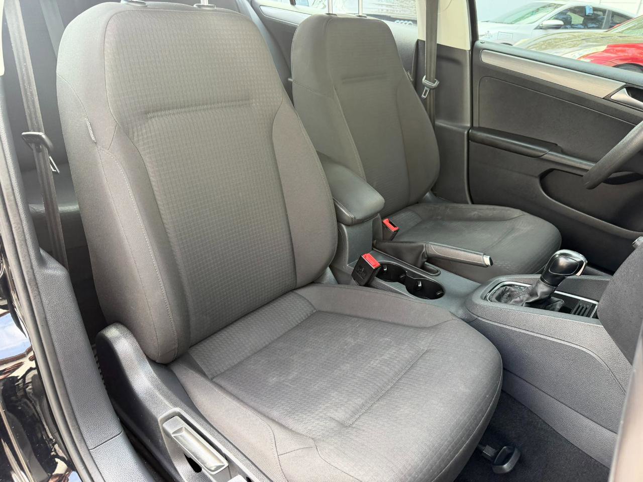 Used 2015 Volkswagen Jetta TDI S image 34