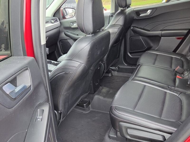 Used 2022 Ford Escape SEL FWD image 7