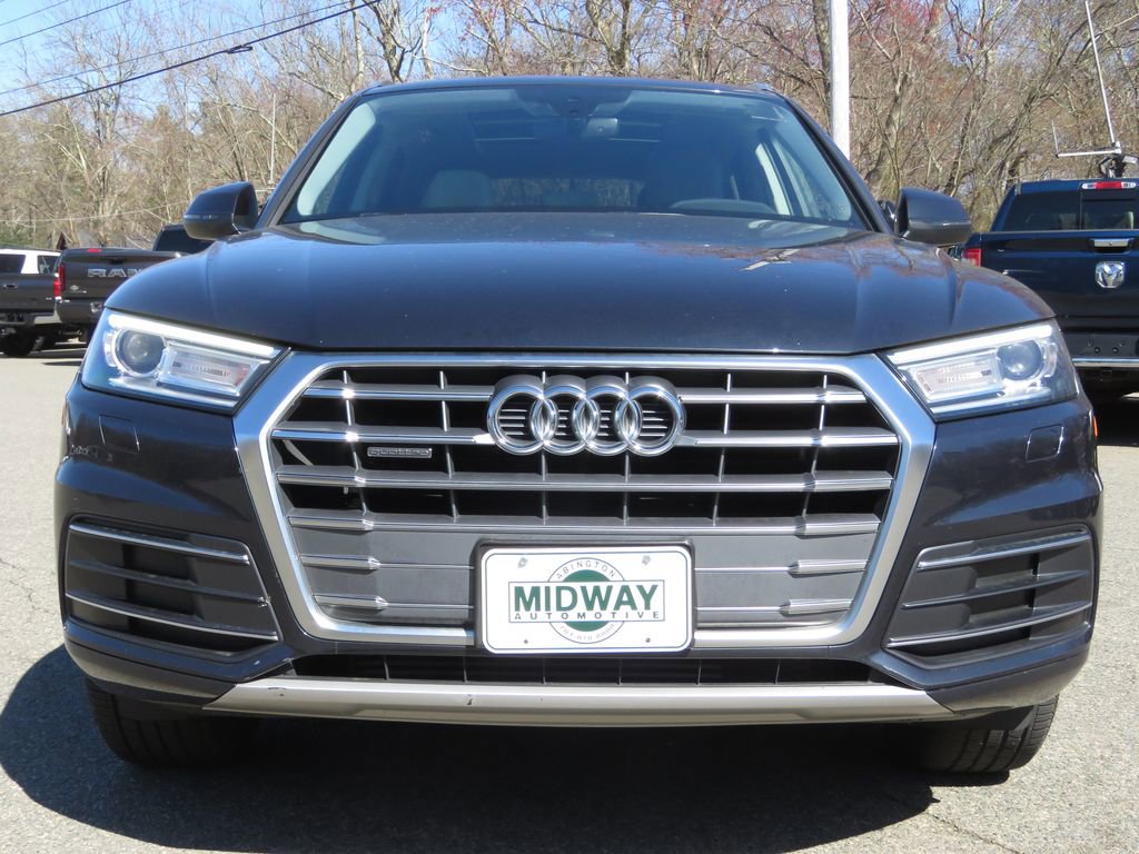 Used 2018 Audi Q5 2.0T Premium w/ Convenience Package AWD/4WD image 2