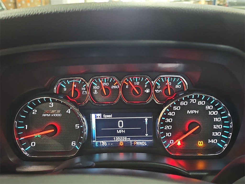 Used 2017 Chevrolet Silverado 1500 LT w/ Midnight Edition image 23