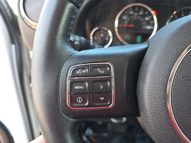 Used 2017 Jeep Wrangler Unlimited Sport w/ Connectivity Group AWD/4WD image 8
