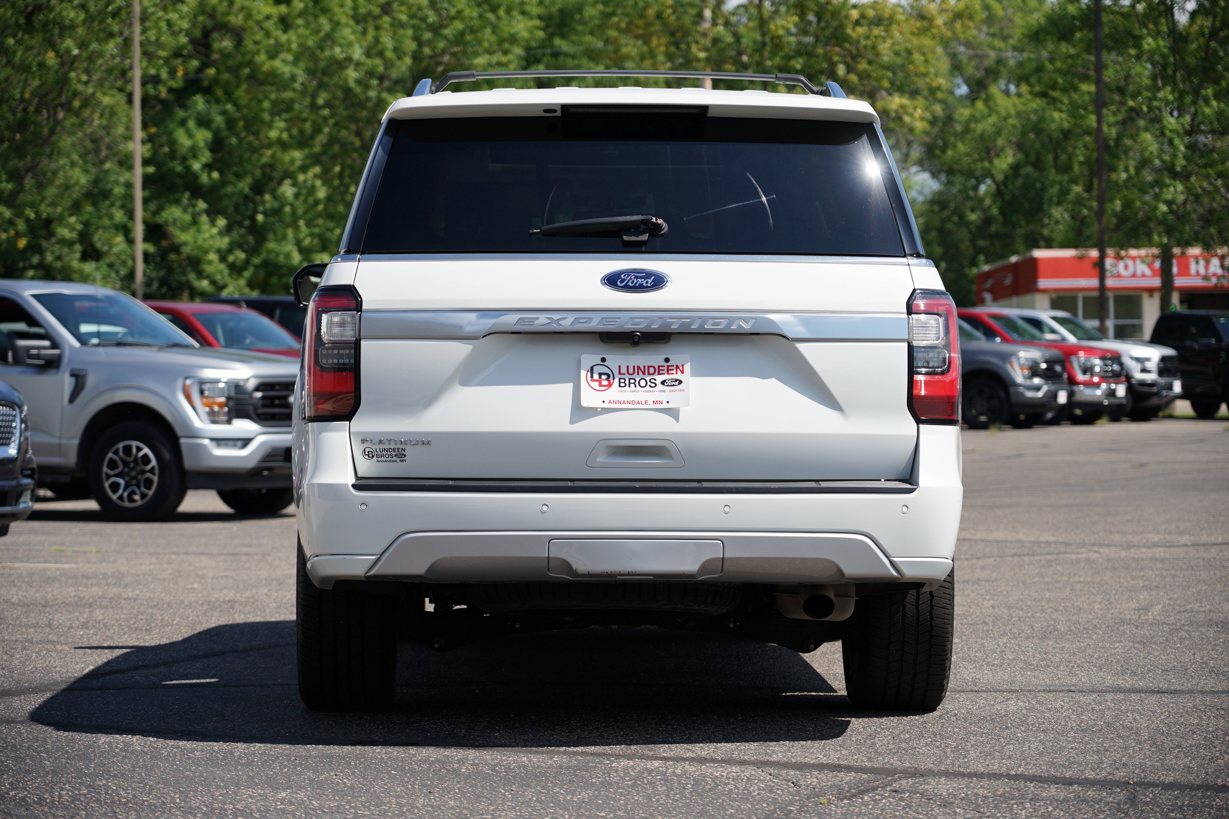 Used 2021 Ford Expedition Platinum image 4