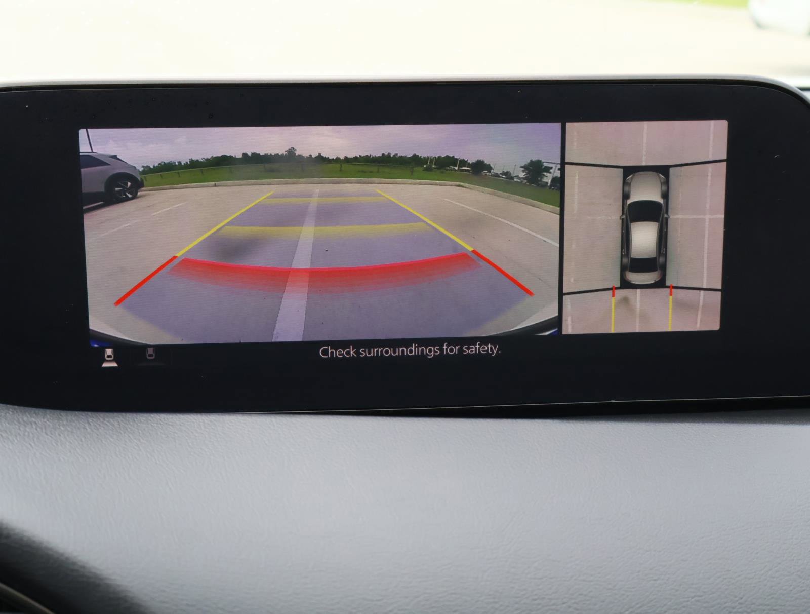 Used 2023 MAZDA MAZDA3 2.5 Turbo Sedan w/Premium Plus image 31