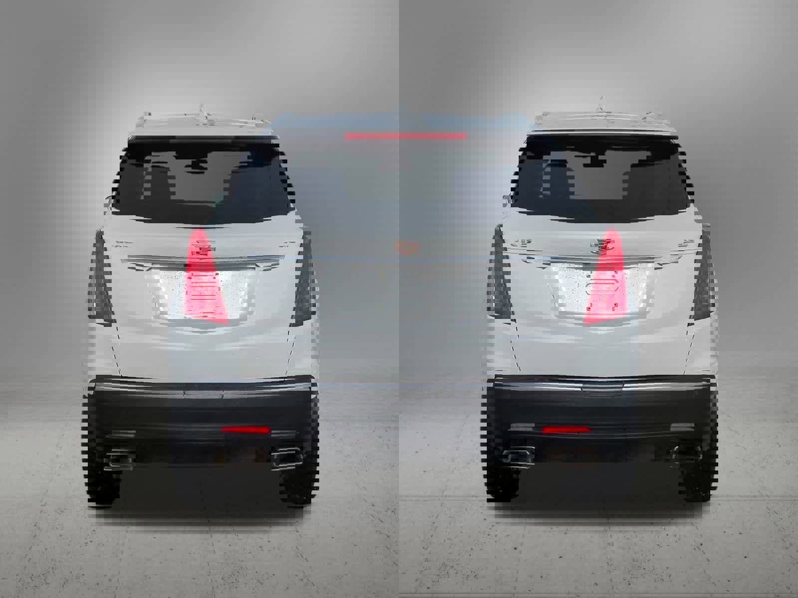 Used 2018 Cadillac XT5 Luxury w/ Driver Awareness Package image 5