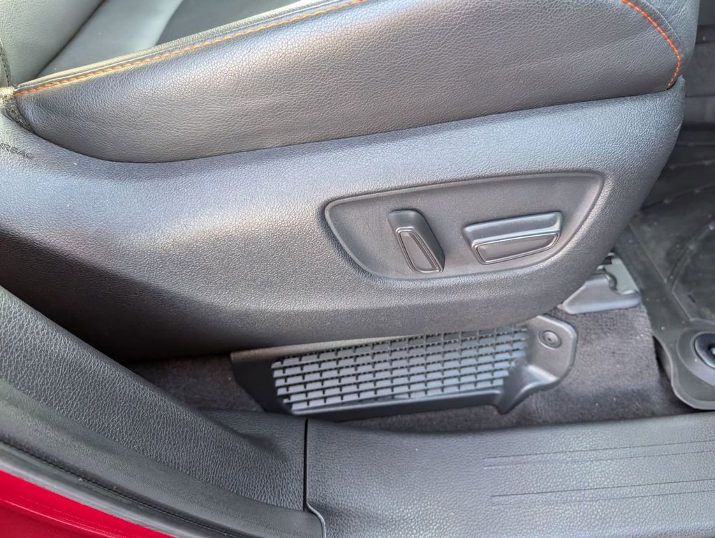 Used 2022 Toyota Sienna XSE image 47