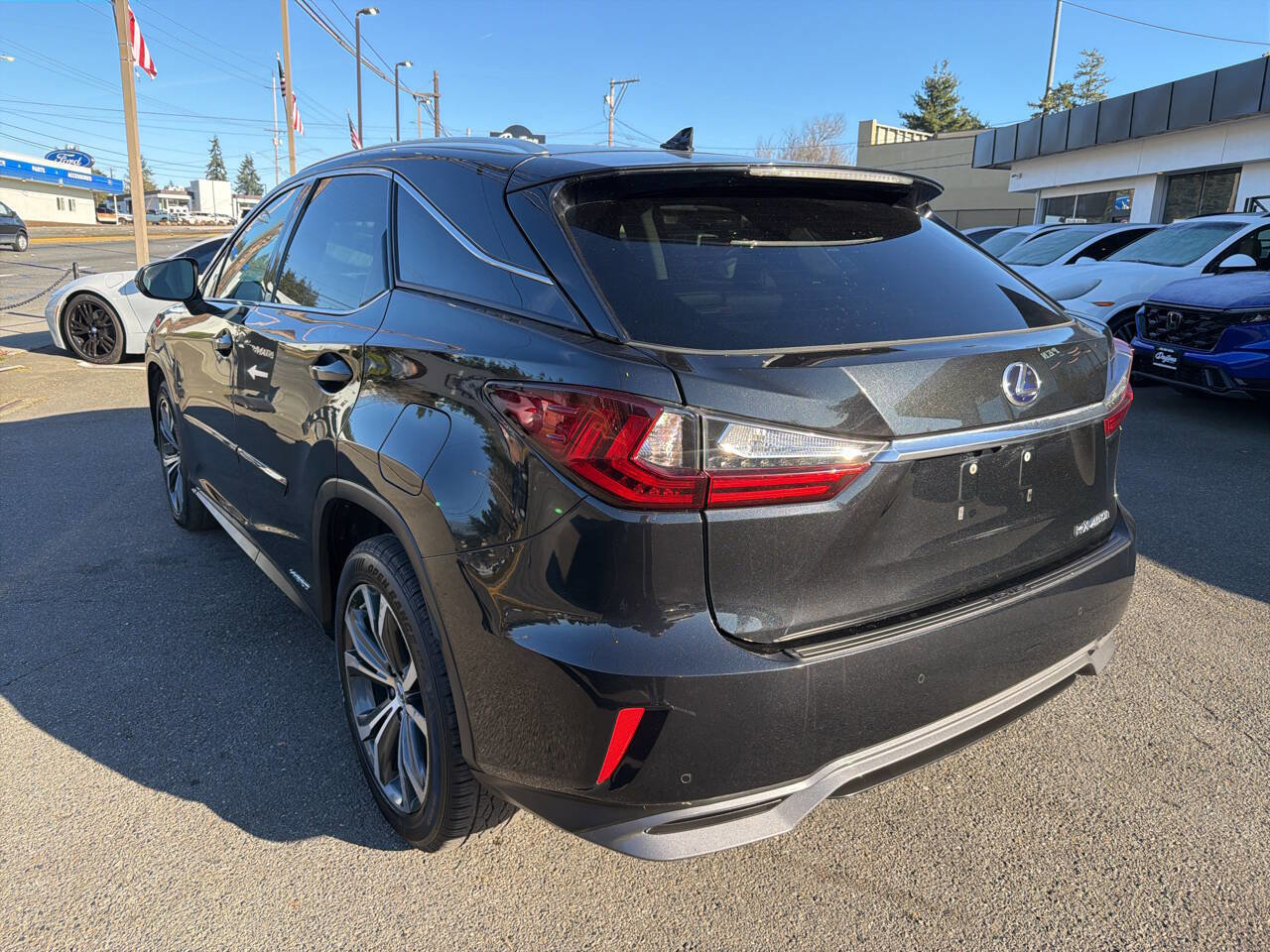 Used 2017 Lexus RX 450h AWD image 3